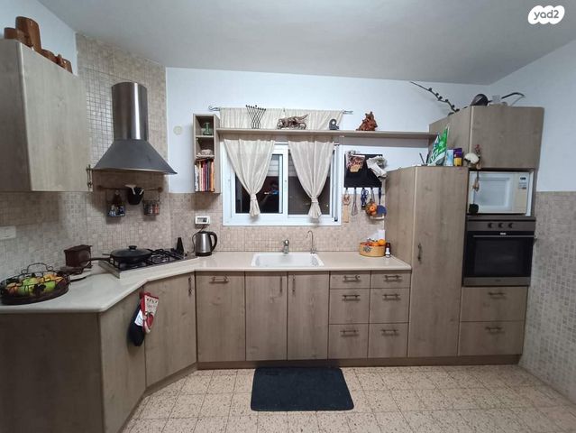 טרומפלדור 32