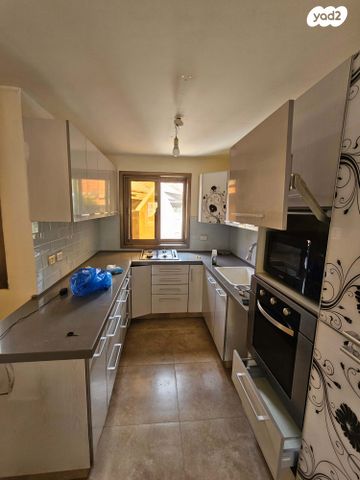 דירה, הנגב 43, רובע ד', אריאל