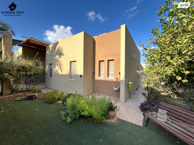 בית פרטי/ קוטג', עומר