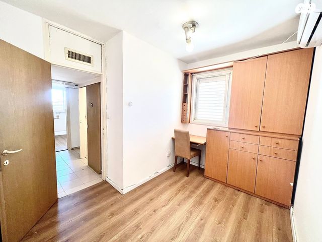 דירה, הרב אלנקווה 33, נווה ברבור, כפר שלם מערב, תל אביב יפו