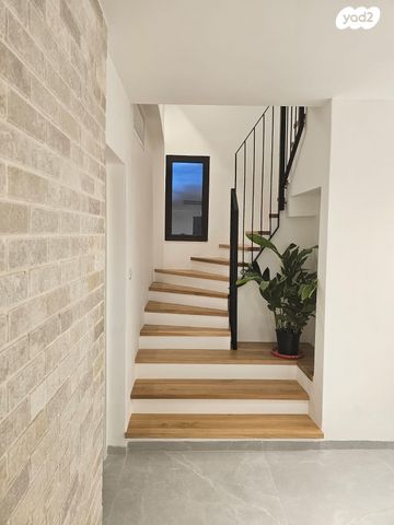 גג/ פנטהאוז, טשרניחובסקי 26, כרמל צרפתי, חיפה