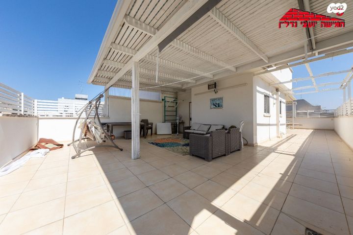 גג/ פנטהאוז, חרל"פ, רמב"ם, ראשון לציון