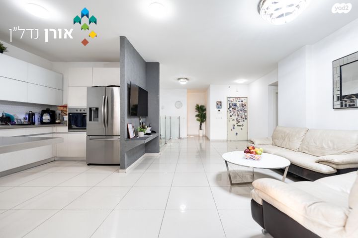 דירת גן, אהרון מזיא, שעריים, רחובות