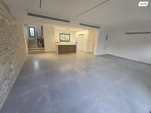 גג/ פנטהאוז, טשרניחובסקי 26, כרמל צרפתי, חיפה