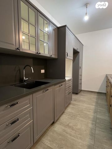 דירה, כפר יונה