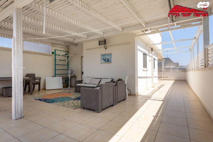 גג/ פנטהאוז, חרל"פ, רמב"ם, ראשון לציון