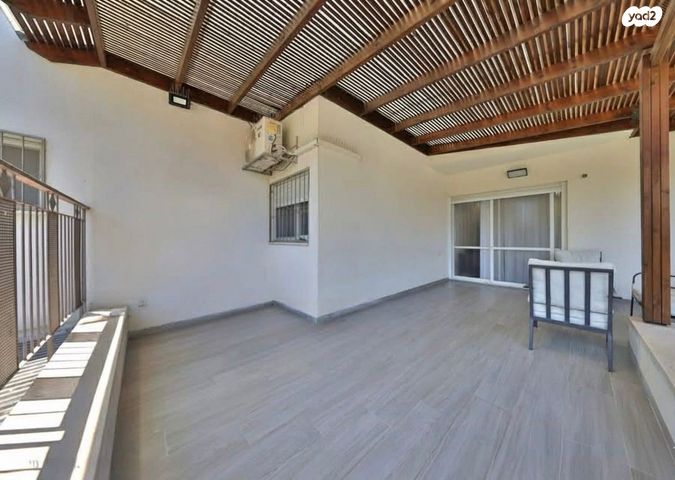 דירה, קרית אתא