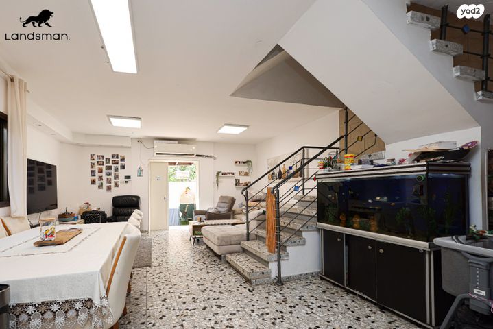 דירת גן, הרב מיימון 17, עין התכלת, נתניה