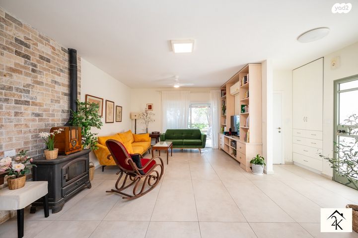 בית פרטי/ קוטג', מושבה מרכז, זכרון יעקב