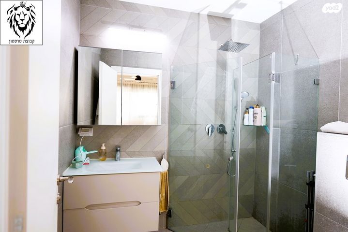 דופלקס, ב' / צפון מערב העיר, רחובות