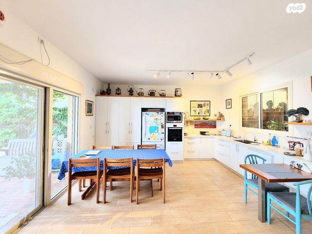 בית פרטי/ קוטג', דרך הורדים, שאר העיר, כפר ורדים