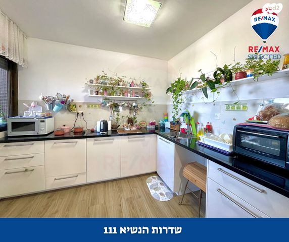 דירה, שדרות הנשיא, מרכז הכרמל, חיפה