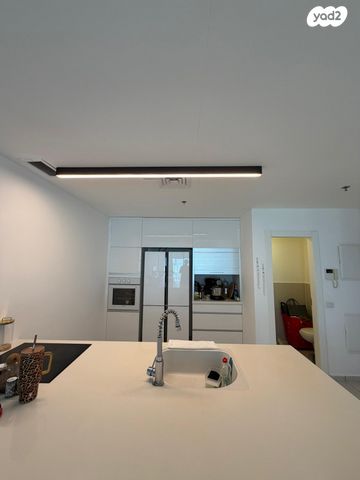 דירה, אריאל שרון 4, סיטי, גבעתיים