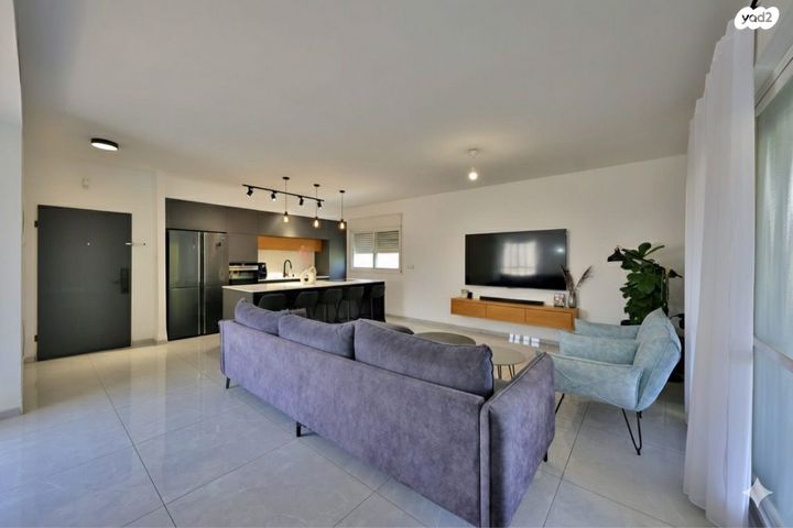 דירה, קרית אתא