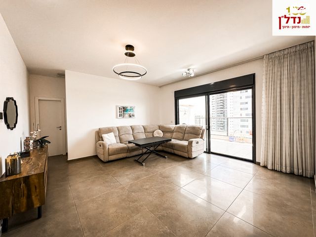 גג/ פנטהאוז, נחל ירקון, כרמי גת, קרית גת