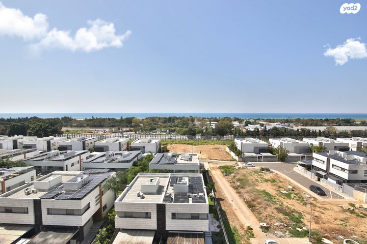 גג/ פנטהאוז, שדרות יצחק שמיר, גלי כרמל, טירת כרמל