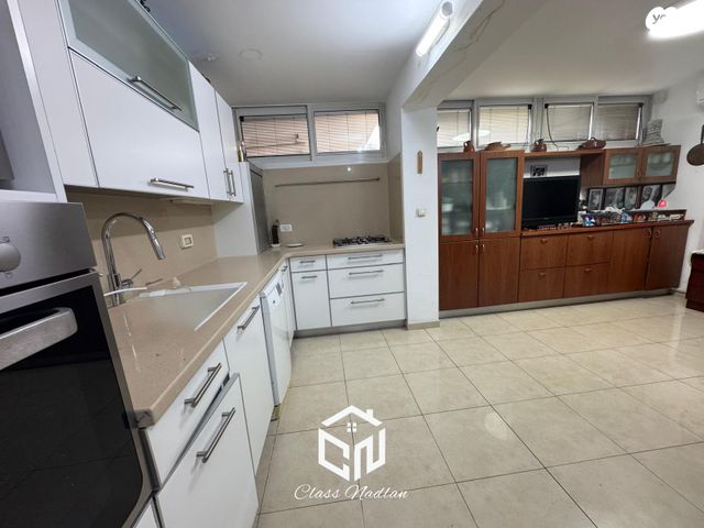 דו משפחתי, רמת חן, רמת גן