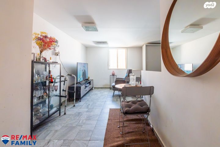 גג/ פנטהאוז, השומר, מרכז העיר, קרית אתא