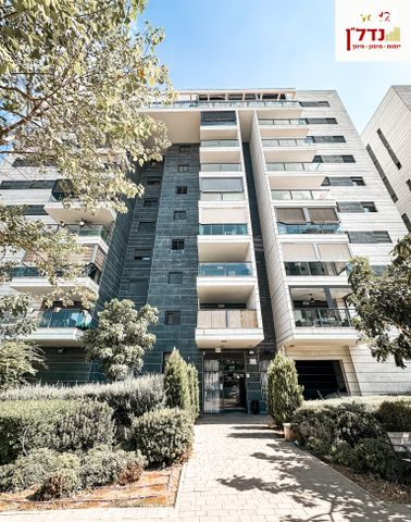 גג/ פנטהאוז, נחל ירקון, כרמי גת, קרית גת