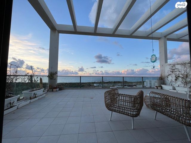 גג/ פנטהאוז, המעגן, אכזיב, נהריה