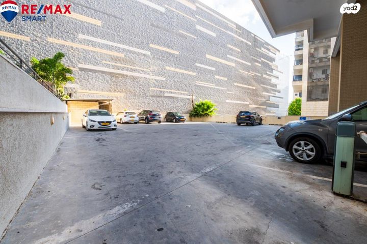 גג/ פנטהאוז, מרכז העיר, קרית אתא