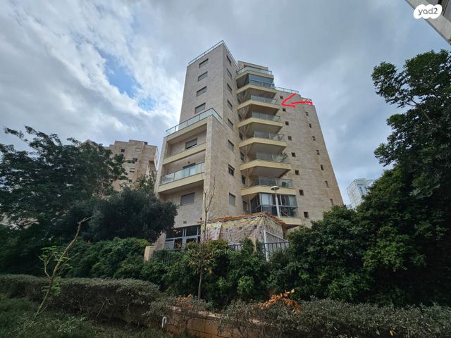 דירה, שדרות מנחם בגין 6, גבעת אולגה, חדרה