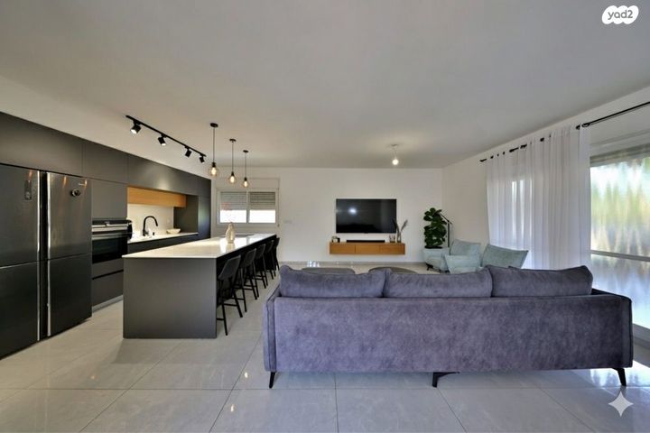 דירה, קרית אתא