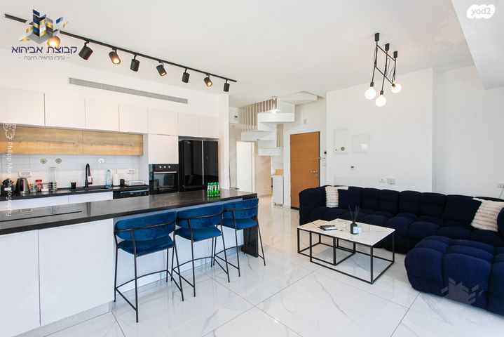 גג/ פנטהאוז, חיפה