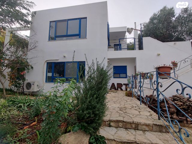 בית פרטי/ קוטג', זמר עברי, מכמנים