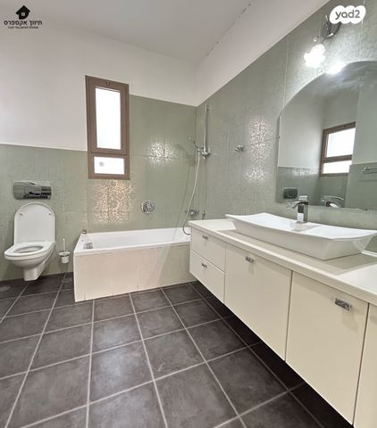 בית פרטי/ קוטג', עומר