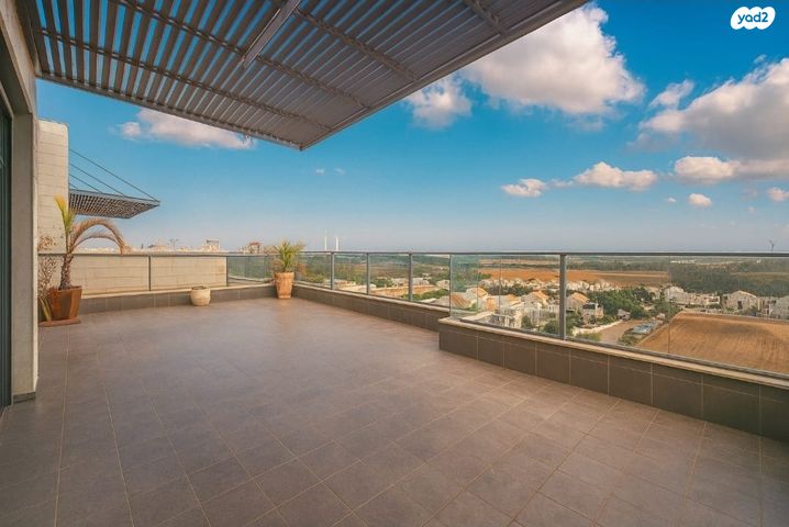 גג/ פנטהאוז, נתיבות 1, אחוזת דניה, חדרה