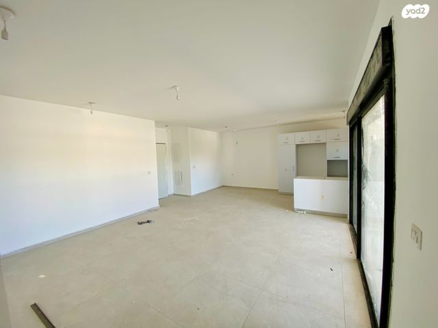 דירה, א' / צפון מזרח העיר, רחובות