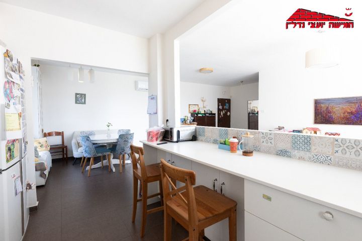 גג/ פנטהאוז, חרל"פ, רמב"ם, ראשון לציון