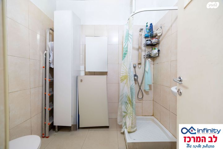 דירה, יחיאל מיכל פינס, מחנה יהודה, פתח תקווה