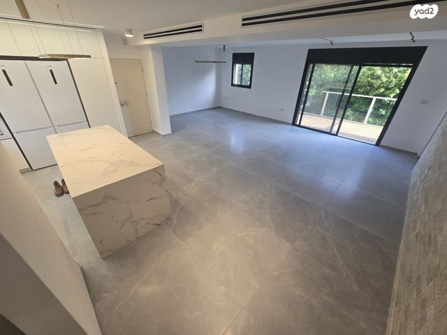 טשרניחובסקי 26