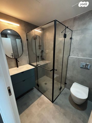 דירה, גרציאני יצחק 10, גני שרונה, קרית הממשלה, תל אביב יפו