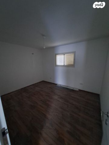 דופלקס, ברכת משה 32, גאולה, חיפה