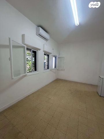 דירה, שדרות הציונות, הרצליה, חיפה