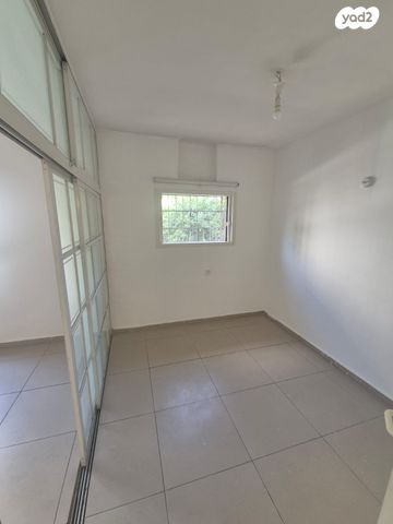 דירה, הביל"ויים 24, רמת גן