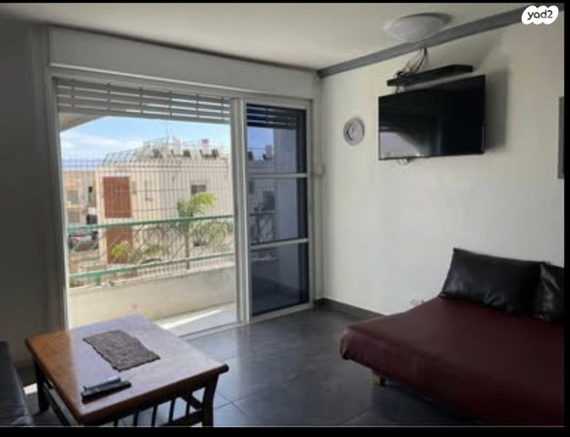 דירה, אבני חן, אילת