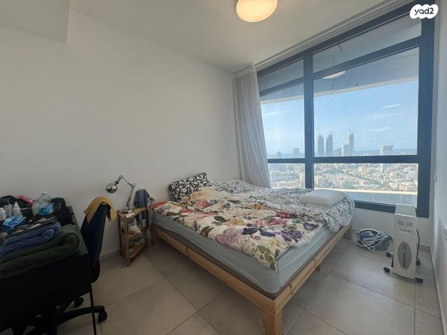 דירה, דרך מנחם בגין 160, מונטיפיורי, הרכבת, תל אביב יפו