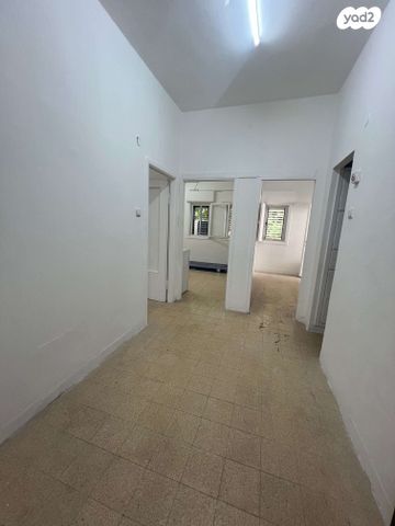 דירה, שדרות הציונות, הרצליה, חיפה