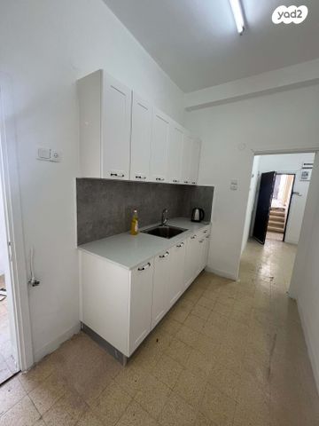 דירה, שדרות הציונות, הרצליה, חיפה