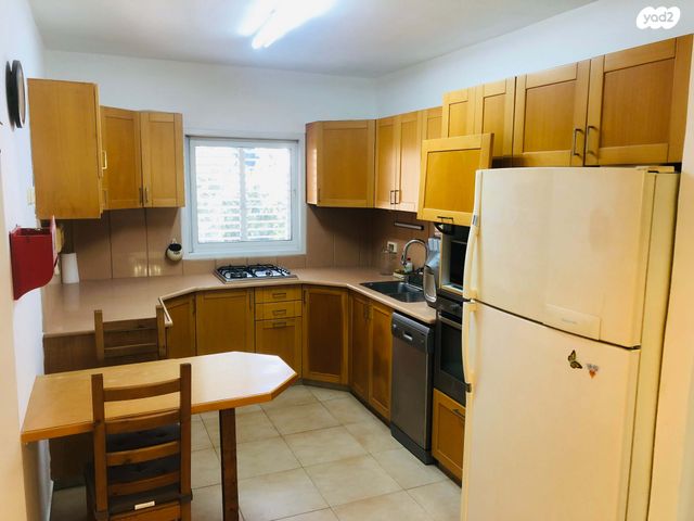 דירה, בר גיורא, קזן, רעננה