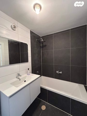 דירה, תוצרת הארץ 5, נחלת יצחק, תל אביב יפו