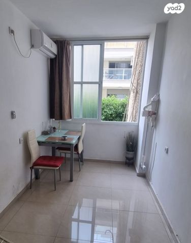 דירה, תרמ"ב, ראשון לציון