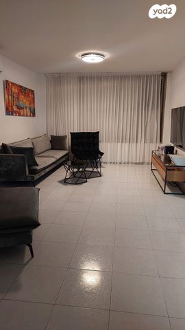 דירה, שמחה ארליך, בן גוריון, חולון