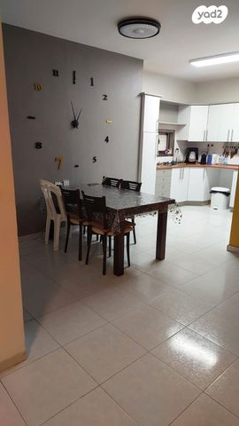 דירה, שמחה ארליך, בן גוריון, חולון