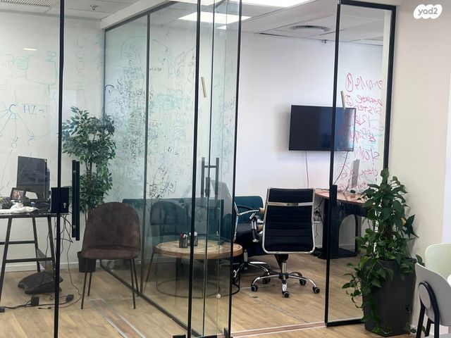משרדים, דרך זאב ז'בוטינסקי 7, בורסה, רמת גן