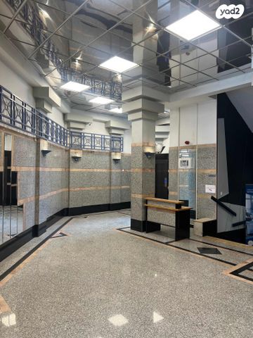 משרדים, נתנזון, שער פלמר, תחנת רכבת השמונה, חיפה